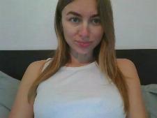Deze cam dame showt der behamaat D borstpartij voor de sex webcam