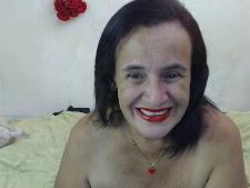 Een mollige webcam vrouw met anders haar tijdens de camsex