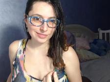 De Europese webcamdame WonderWoman tijdens één van haar camsex vertoningen