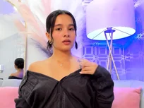 Ik plaag je in zacht zwart