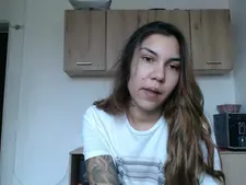 Lara29 3