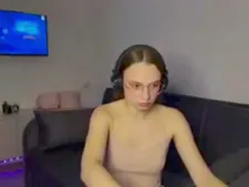 AmyYammy 16