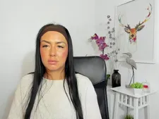 LauraCharm 2